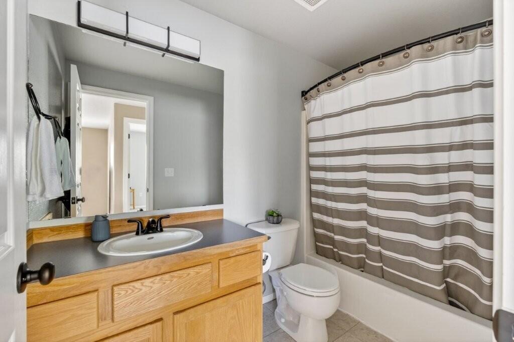 2144 Southwest 37th Street Redmond, OR 97756 - Photo 26 of 35 26