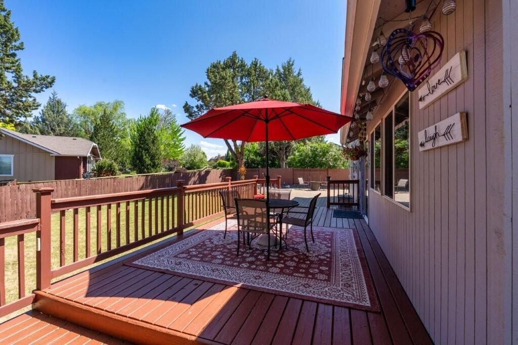 2144 Southwest 37th Street Redmond, OR 97756 - Photo 29 of 35 28