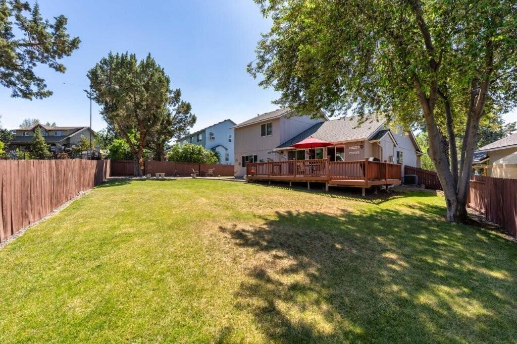 2144 Southwest 37th Street Redmond, OR 97756 - Photo 32 of 35 31