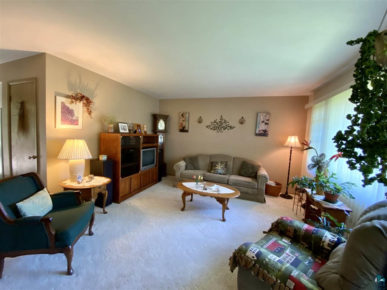 2713 Morris Thomas Road Duluth, MN 55811 - Photo 7 of 27 Living Room