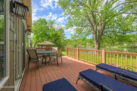 $680,000 | 7 Swamp Road, West Stockbridge, MA 01266