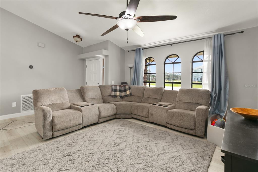 2161 Vance Road Deltona, FL 32738 - Photo 5 of 43 Living Room