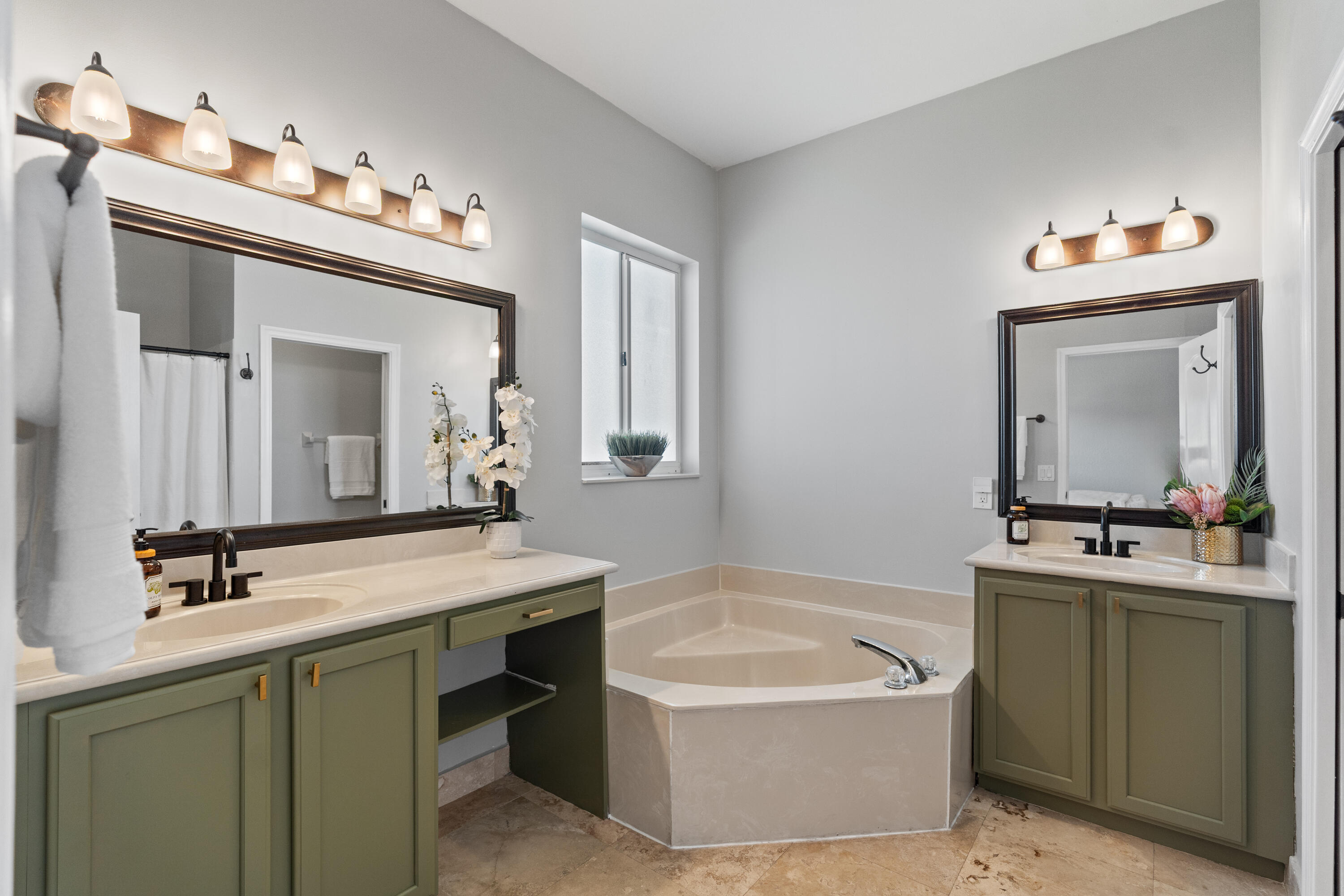 13461 Southwest 29th Street Miramar, FL 33027 - Photo 11 of 54 Primary Bathroom ensuite