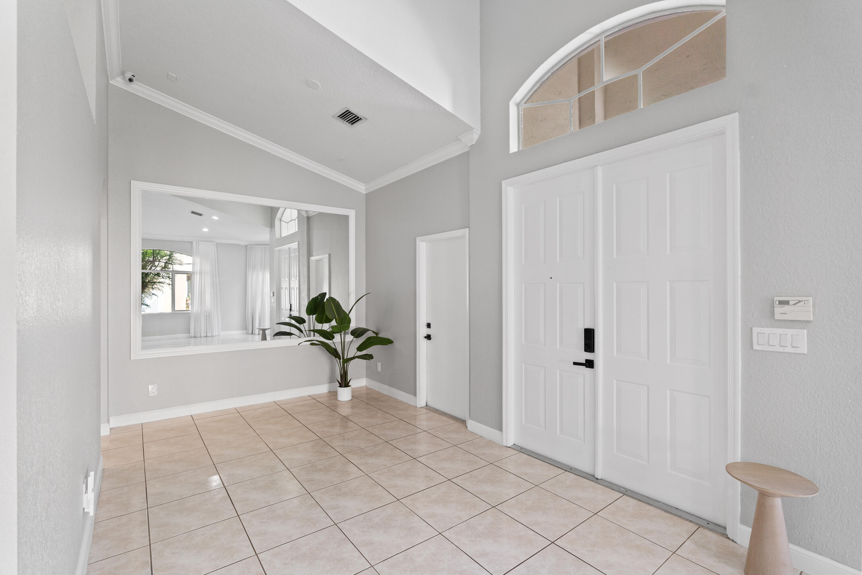 13461 Southwest 29th Street Miramar, FL 33027 - Photo 33 of 54 Entry
