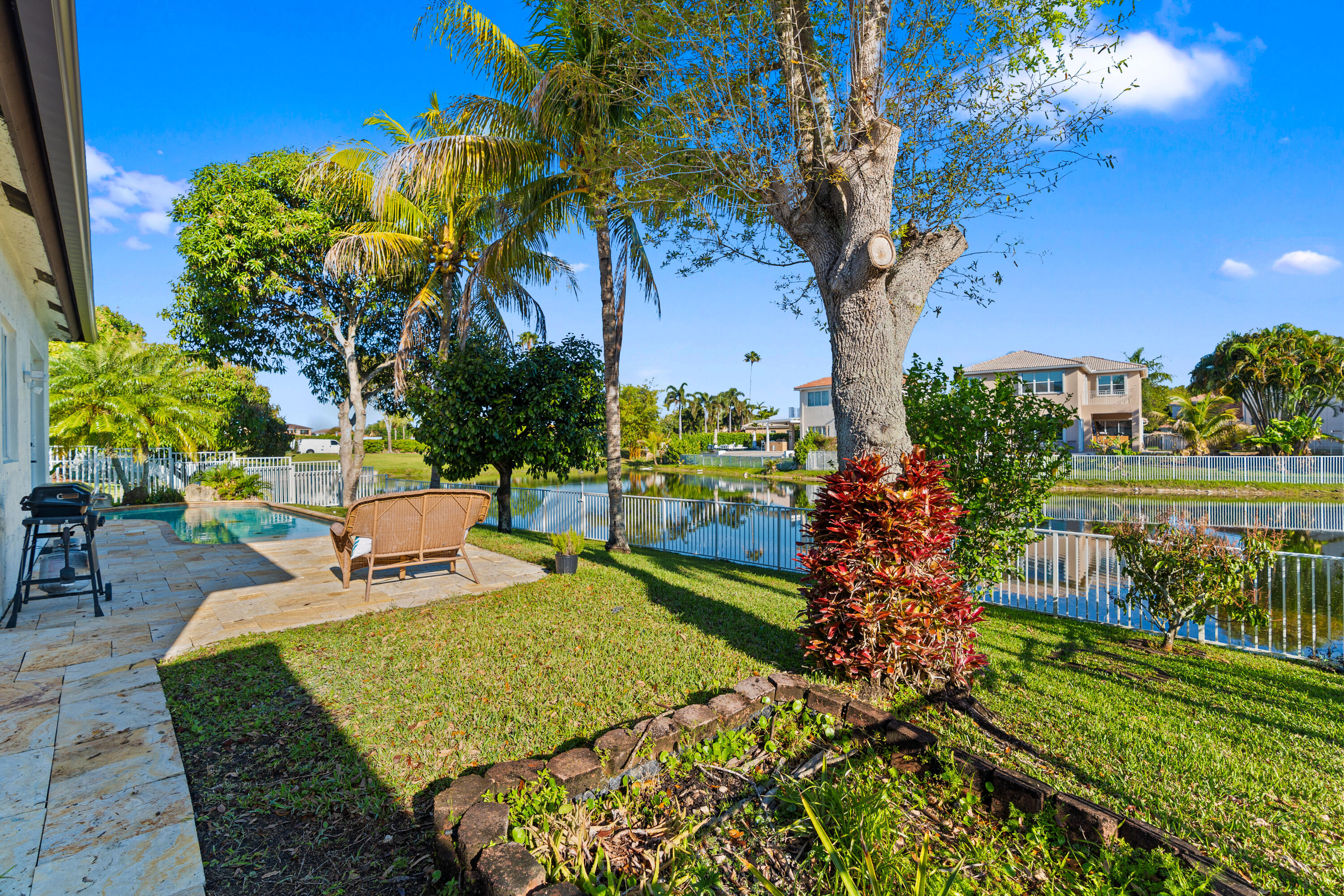 13461 Southwest 29th Street Miramar, FL 33027 - Photo 6 of 54 a view of outdoor sitting space with furniture