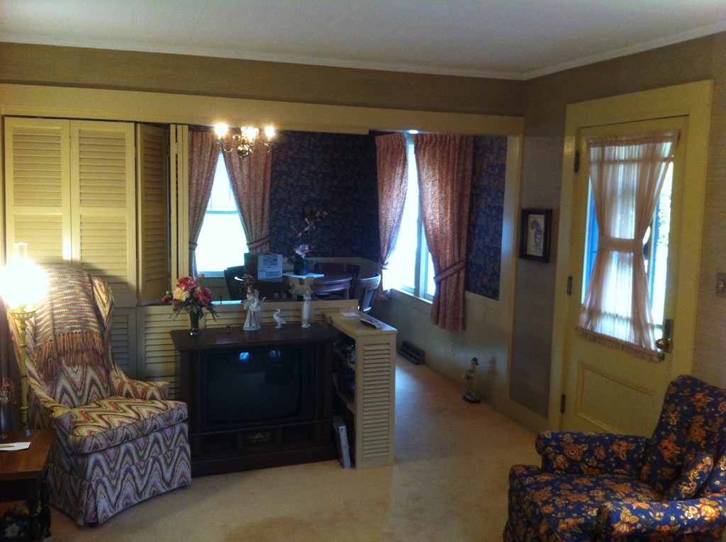 8 Russell Stage Road Blandford, MA 01008 - Photo 4 of 4 Gallery Image 4