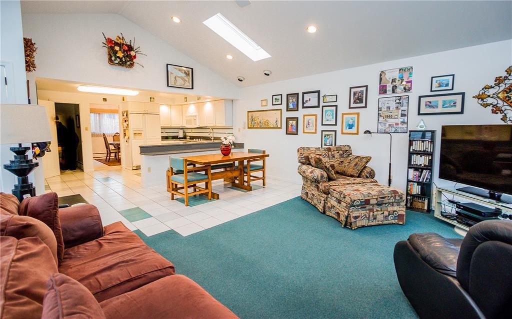 2286 Rose Garden Road Pittsburgh, PA 15220 - Photo 14 of 25 Gallery Image 14