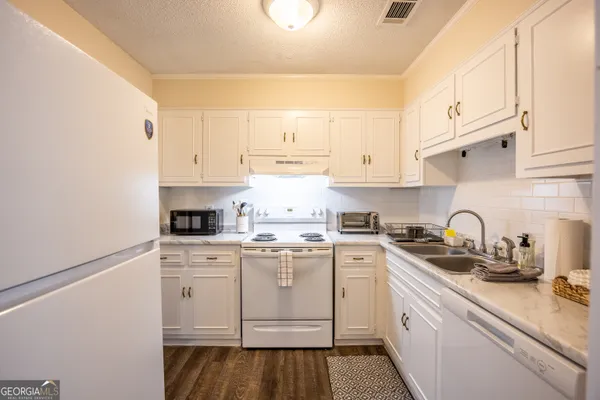 $195,000 | 9 Sagebrush Apartments, Statesboro, GA 30458