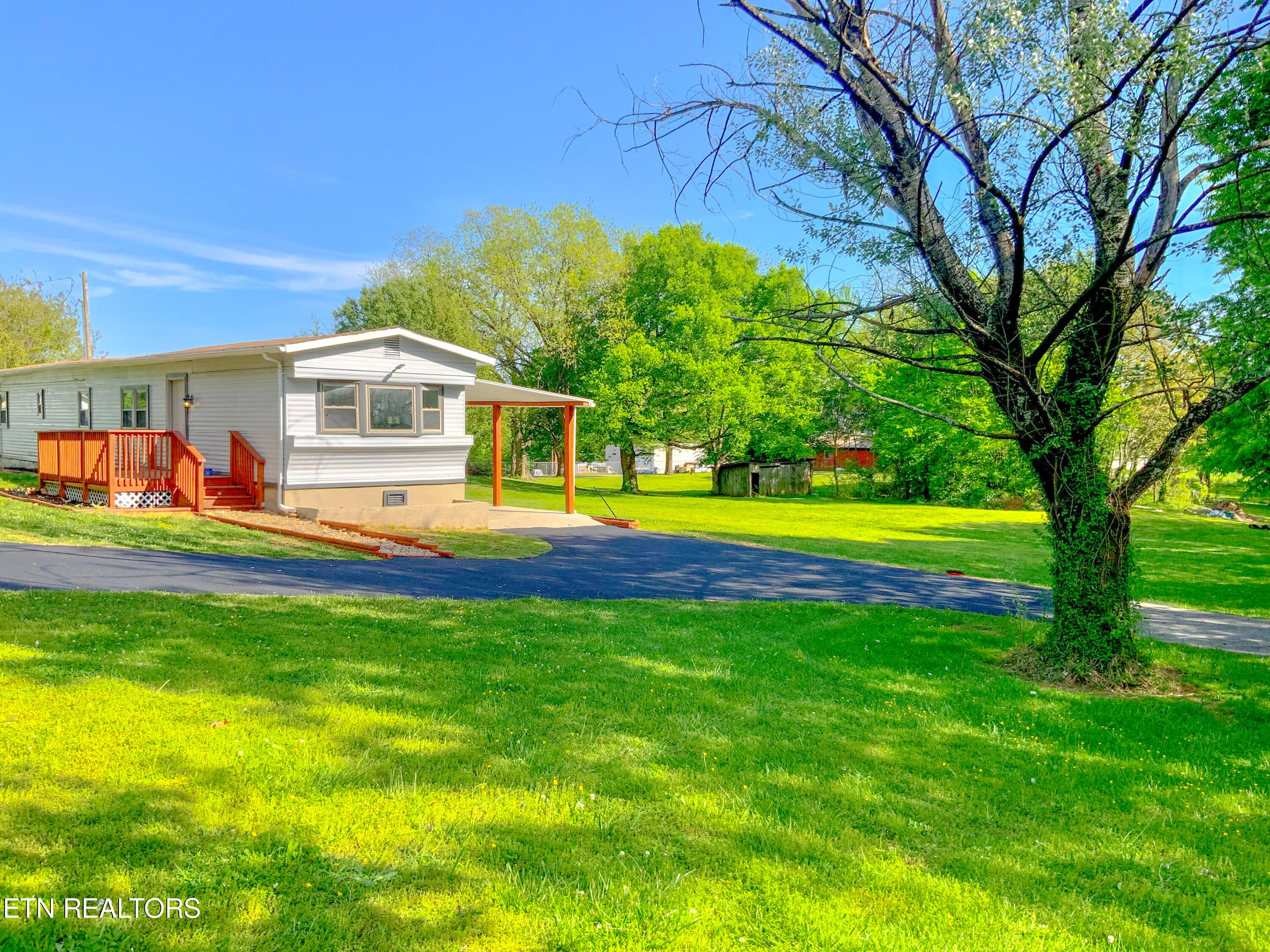 269 Summitt Road Madisonville, TN 37354 - Photo 42 of 44 IMG_9894
