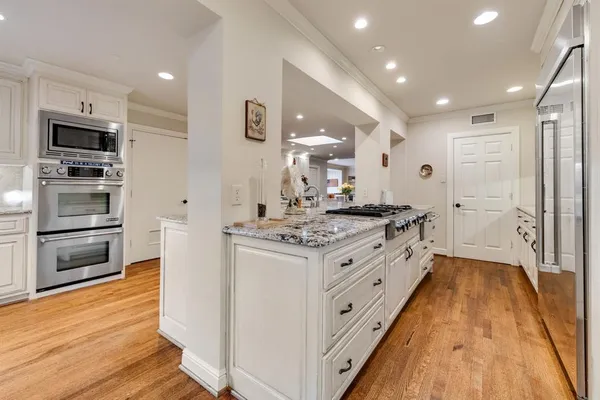 $7,500 | 4678 Beverly Drive, Highland Park, TX 75209