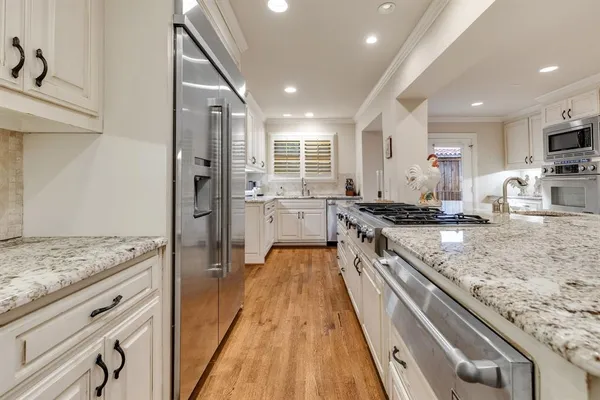 $7,500 | 4678 Beverly Drive, Highland Park, TX 75209