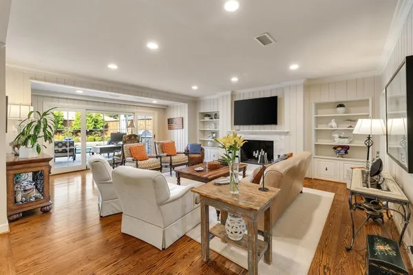 $7,500 | 4678 Beverly Drive, Highland Park, TX 75209