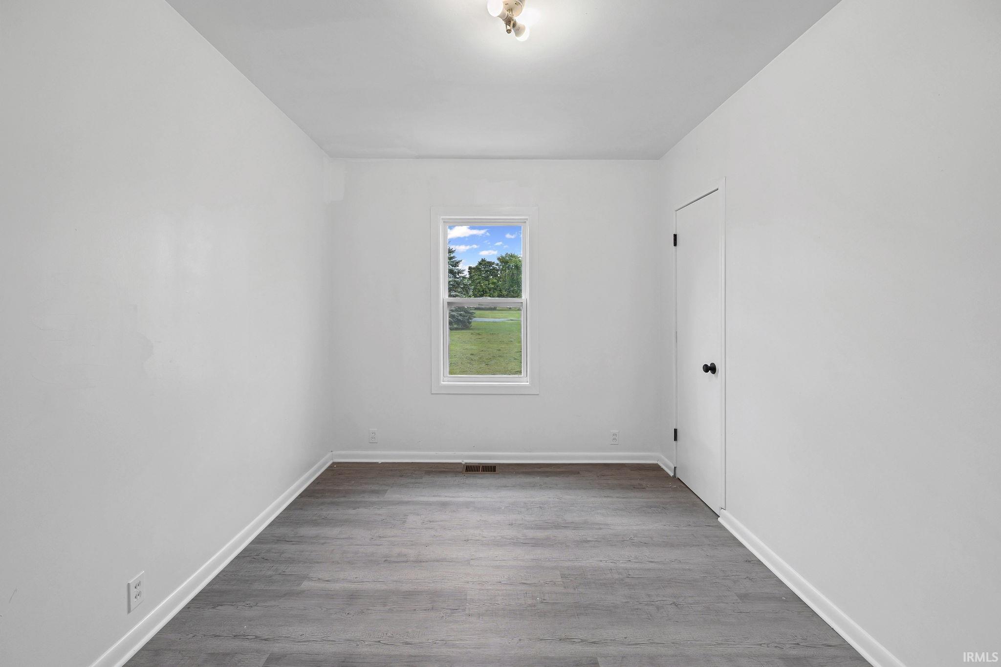 320 West 250 South Peru, IN 46970 - Photo 19 of 27