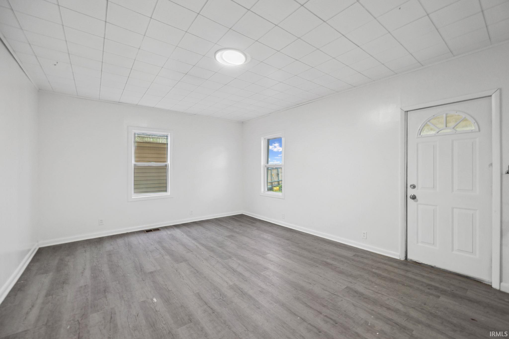 320 West 250 South Peru, IN 46970 - Photo 5 of 27