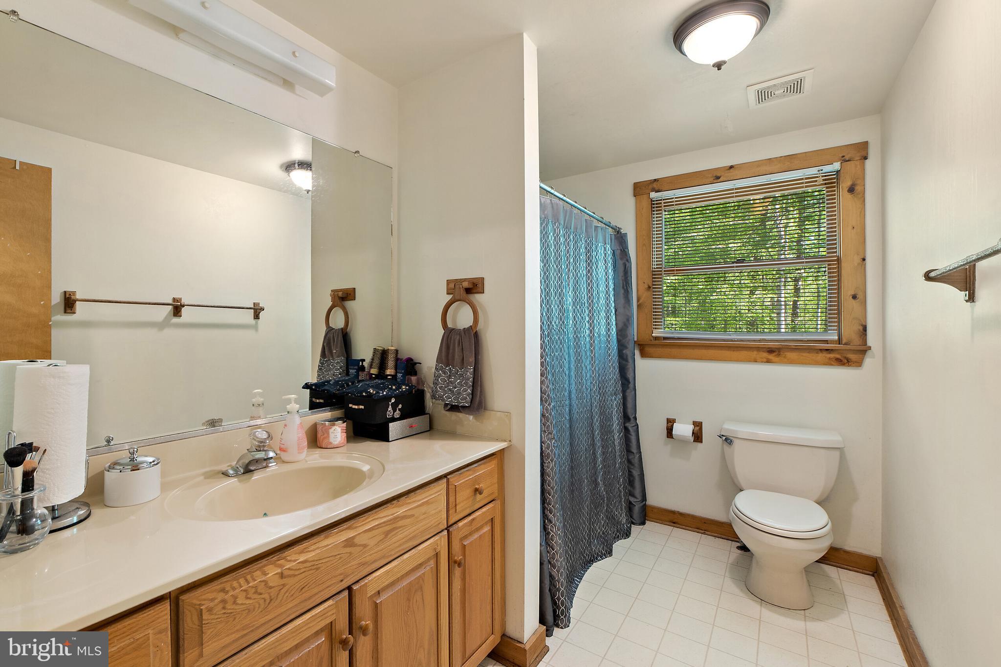 7015 Wilson Road Marshall, VA 20115 - Photo 11 of 27