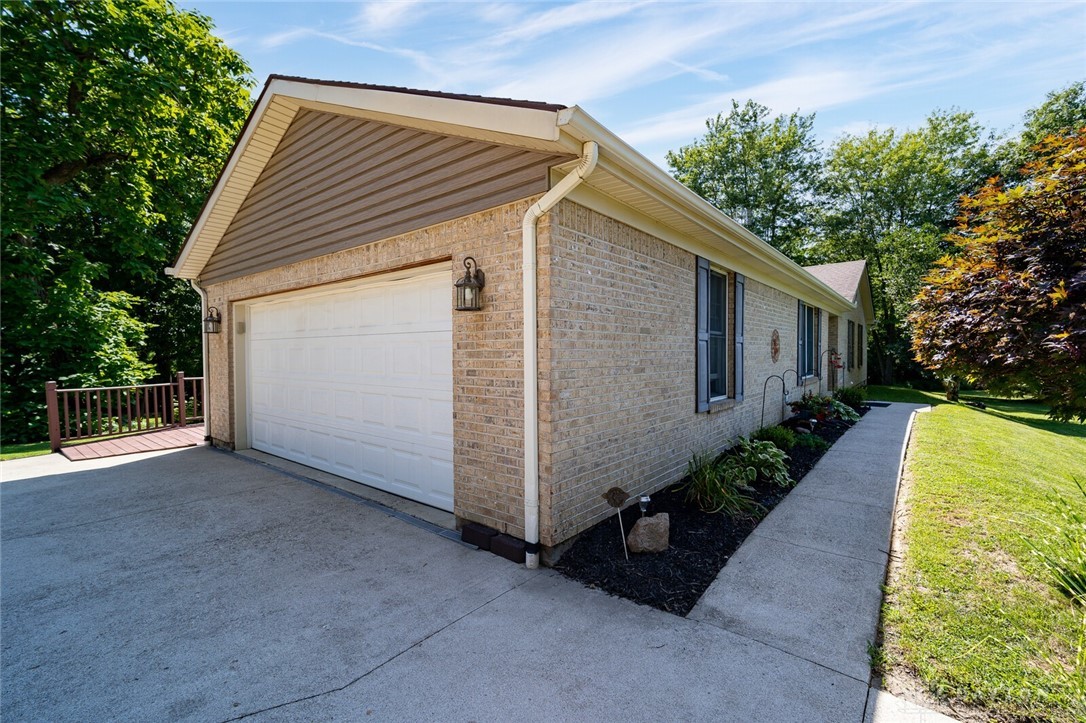 3875 Middle Run Road Spring Valley, OH 45370 - Photo 4 of 56