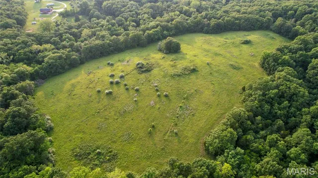 $1,525,000 | 69 McClay Road, Winfield, MO 63389