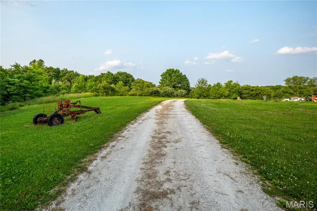 $1,525,000 | 69 McClay Road, Winfield, MO 63389