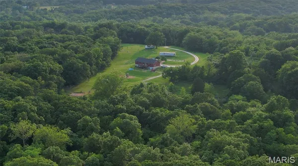 $1,525,000 | 69 McClay Road, Winfield, MO 63389