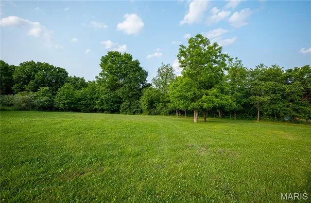 $1,525,000 | 69 McClay Road, Winfield, MO 63389