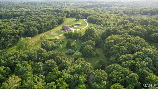 $1,525,000 | 69 McClay Road, Winfield, MO 63389