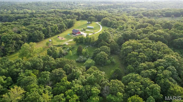 $1,525,000 | 69 McClay Road, Winfield, MO 63389