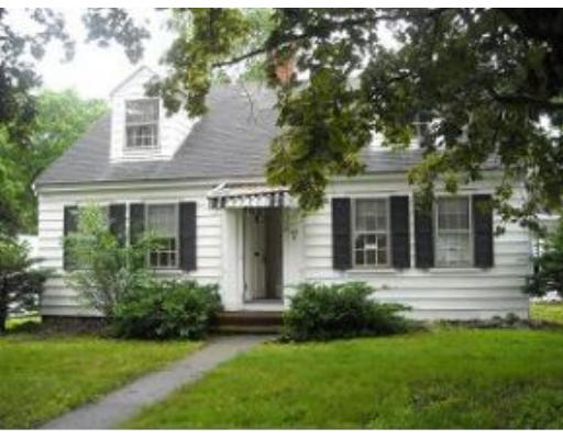 24 Willey Street Rochester, NH 03867 - Photo 1 of 5