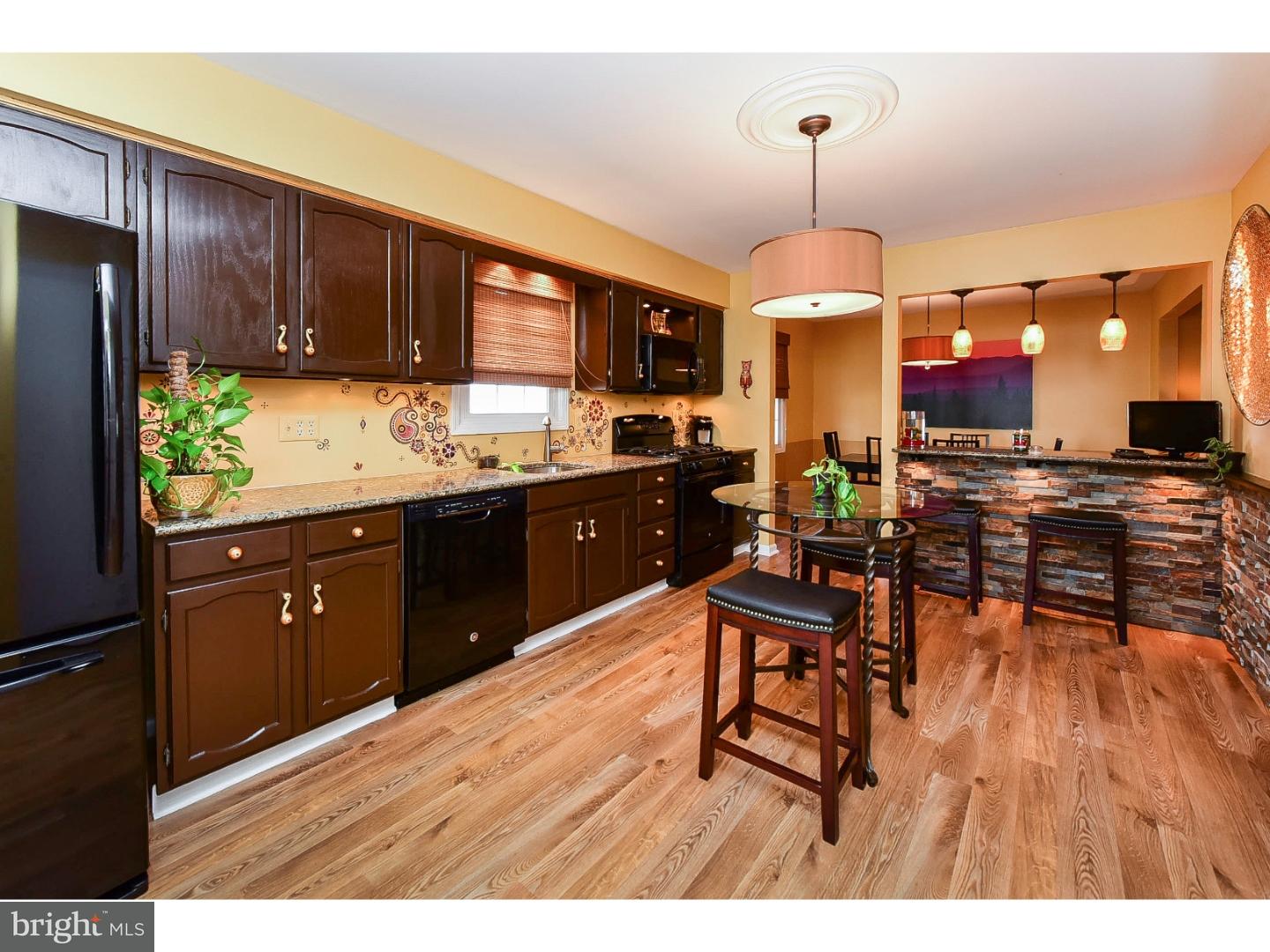 26 New Oak Road Mickleton, NJ 08056 - Photo 7 of 25 Kitchen