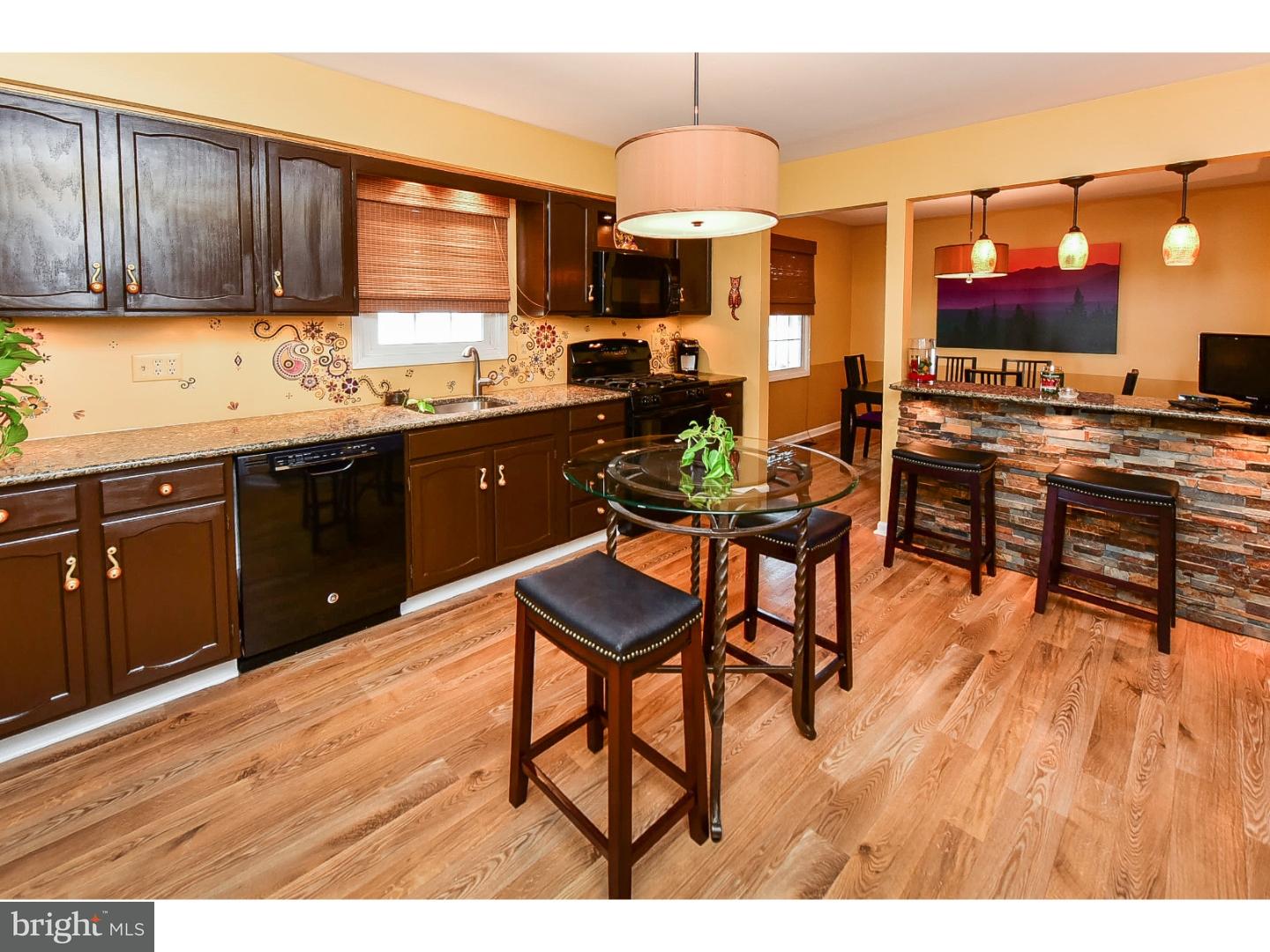 26 New Oak Road Mickleton, NJ 08056 - Photo 8 of 25 Kitchen
