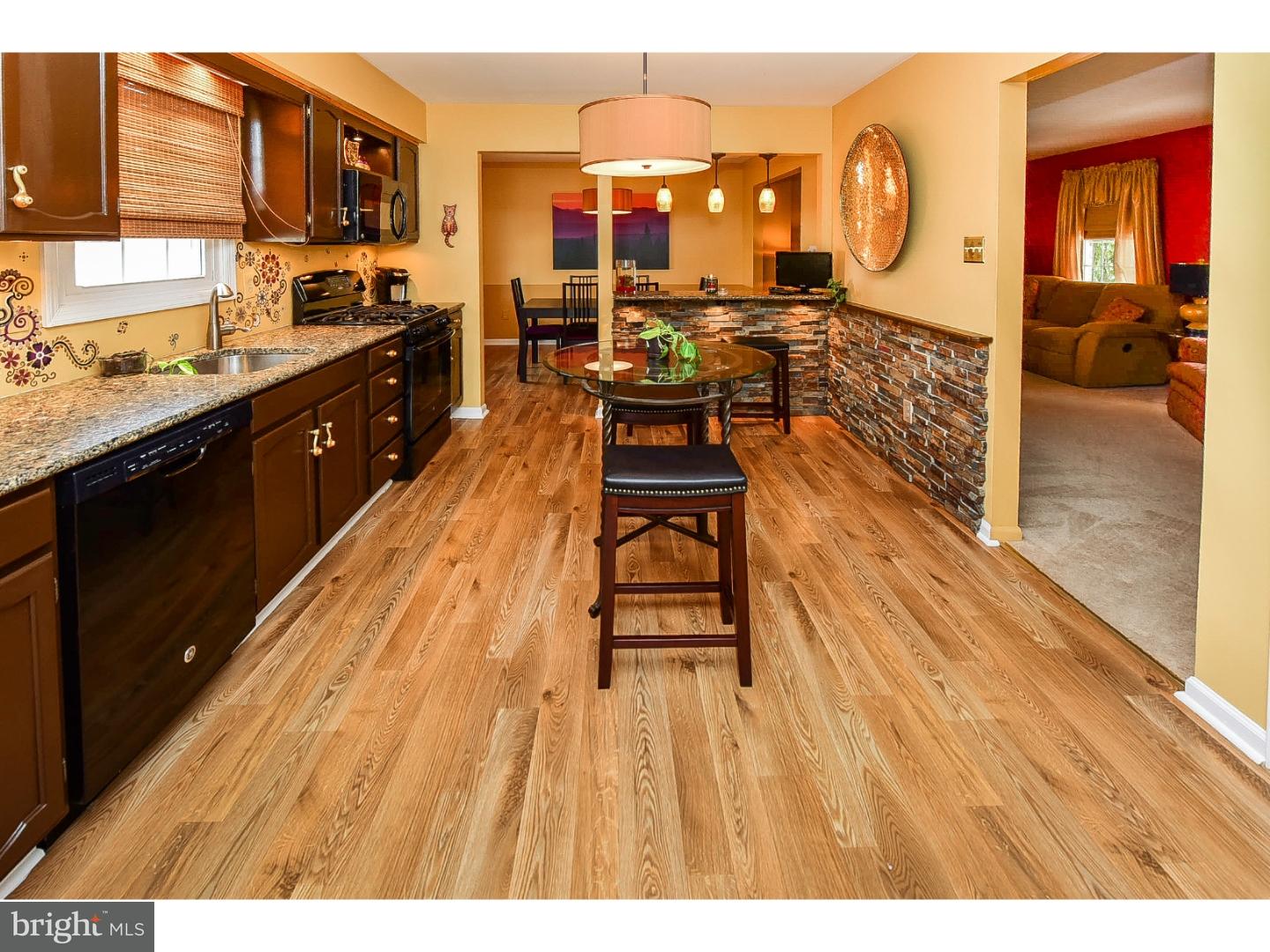 26 New Oak Road Mickleton, NJ 08056 - Photo 9 of 25 Kitchen