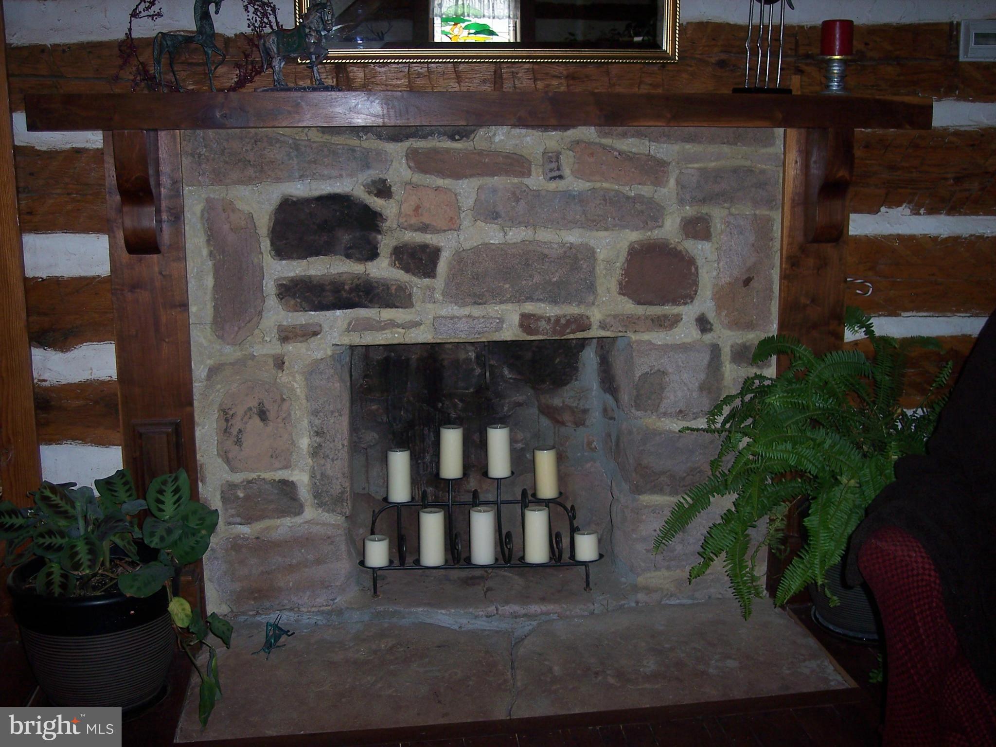 2352 Cromwell Road Catlett, VA 20119 - Photo 3 of 30 Living Room