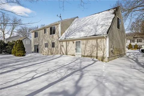 $749,000 | 36 Sachem Road, Narragansett, RI 02882