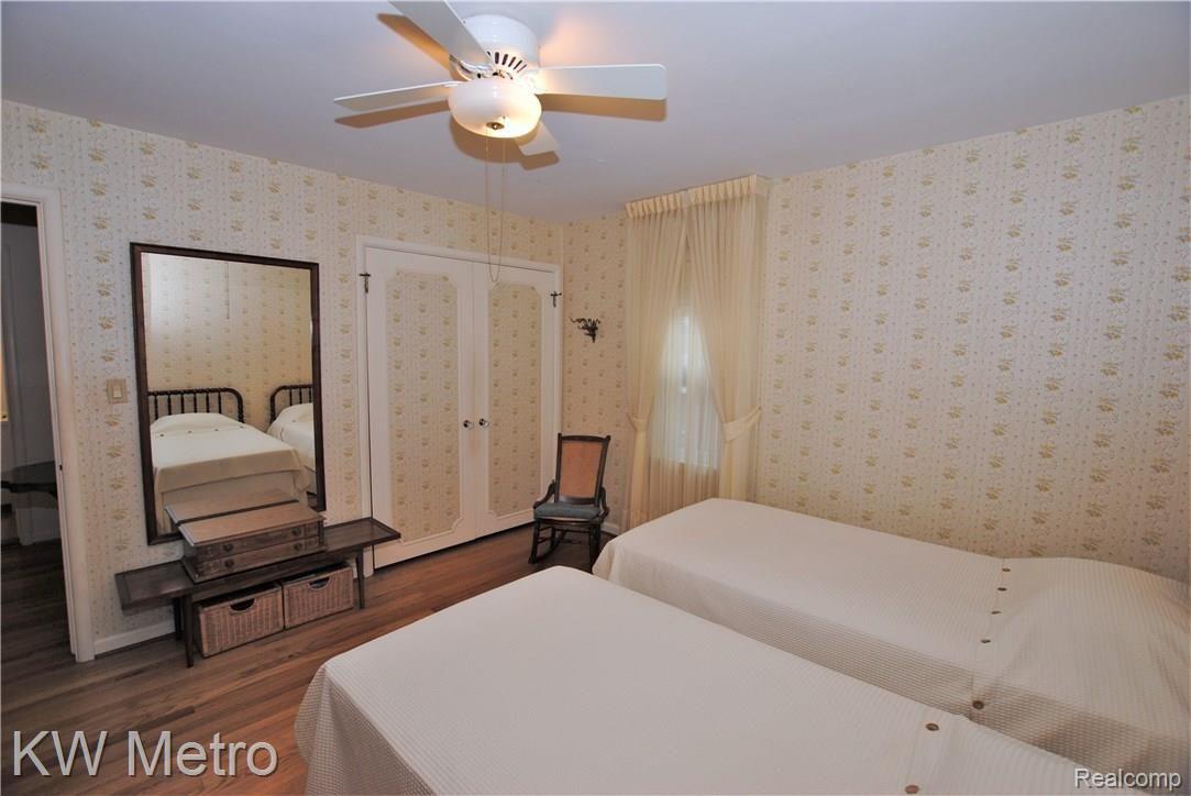 3635 Rockingham Road Royal Oak, MI 48073 - Photo 22 of 42 Bedroom 2