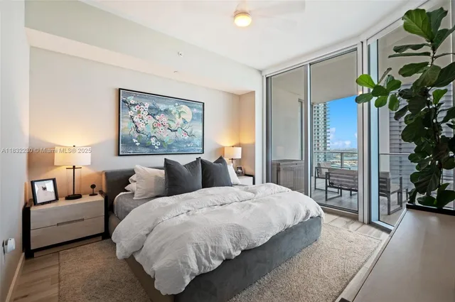 $1,300,000 | 851 Northeast 1st Avenue, Unit 2809, Miami, FL 33132