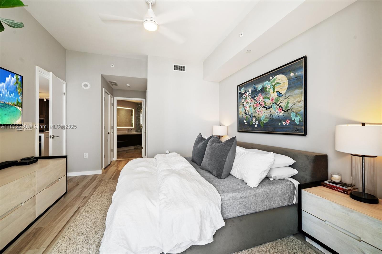 851 Northeast 1st Avenue, Unit 2809 Miami, FL 33132 - Photo 14 of 42