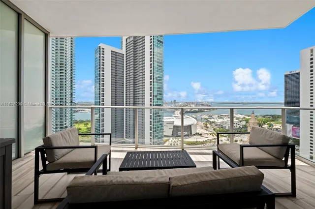 $1,300,000 | 851 Northeast 1st Avenue, Unit 2809, Miami, FL 33132