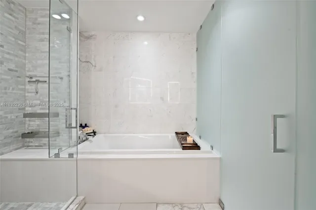 $1,300,000 | 851 Northeast 1st Avenue, Unit 2809, Miami, FL 33132