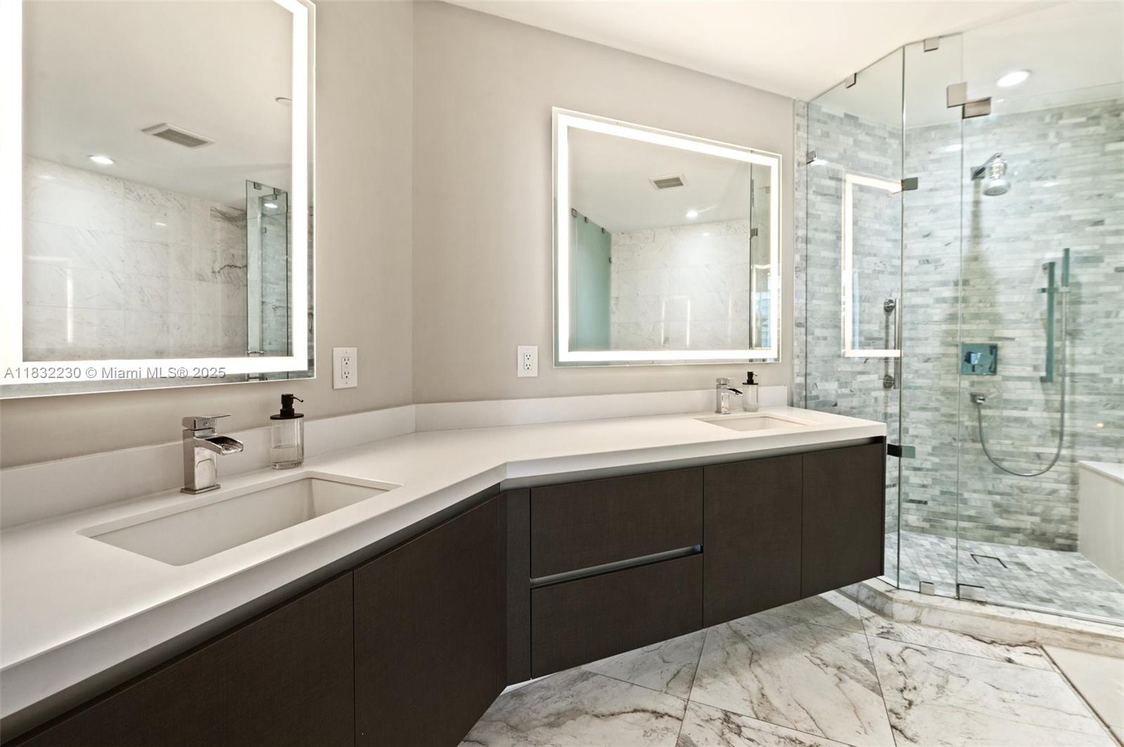 851 Northeast 1st Avenue, Unit 2809 Miami, FL 33132 - Photo 18 of 42