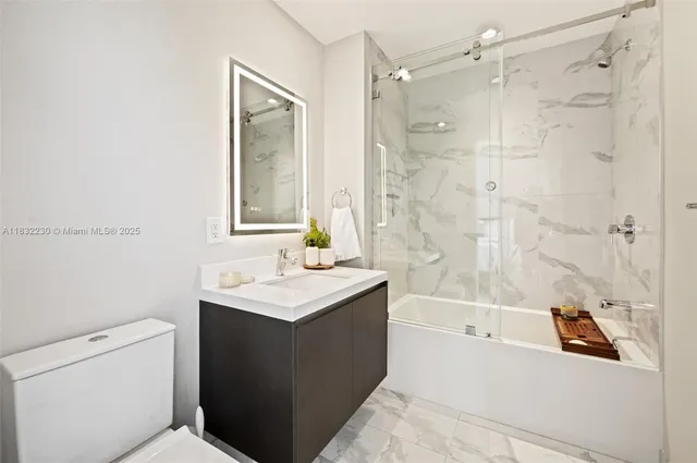 $1,300,000 | 851 Northeast 1st Avenue, Unit 2809, Miami, FL 33132