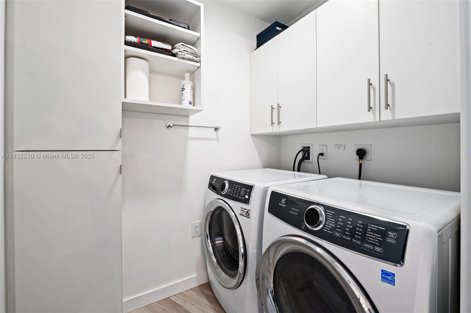 851 Northeast 1st Avenue, Unit 2809 Miami, FL 33132 - Photo 25 of 42