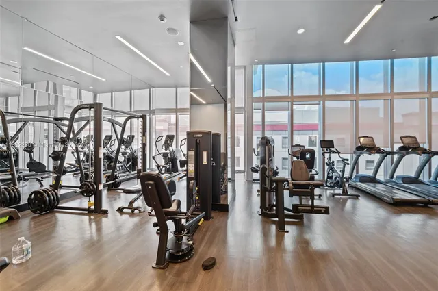 $1,300,000 | 851 Northeast 1st Avenue, Unit 2809, Miami, FL 33132