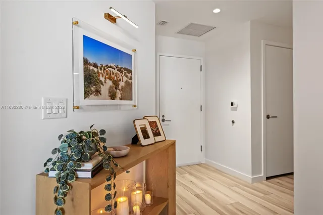 $1,300,000 | 851 Northeast 1st Avenue, Unit 2809, Miami, FL 33132