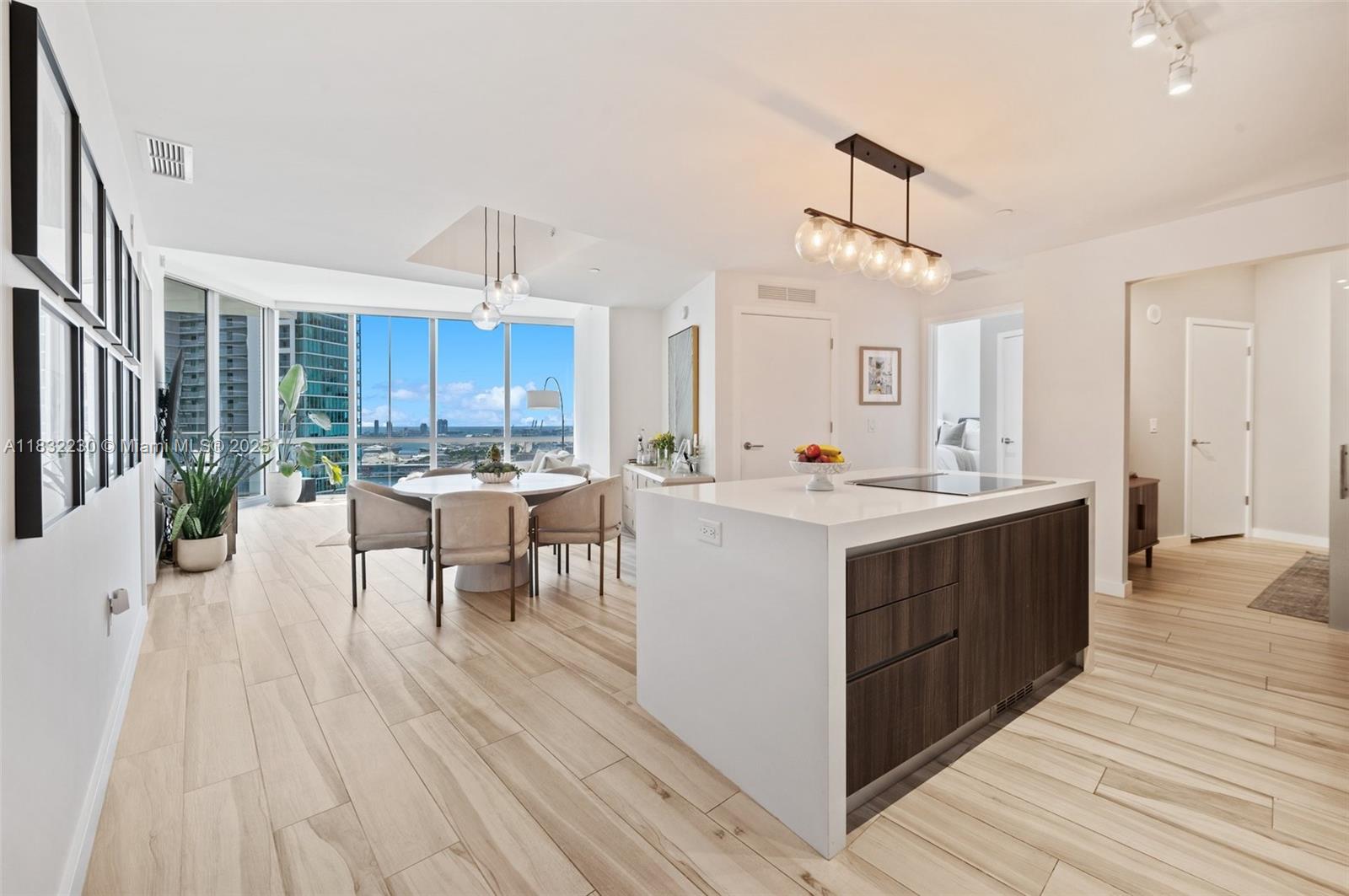 851 Northeast 1st Avenue, Unit 2809 Miami, FL 33132 - Photo 5 of 42