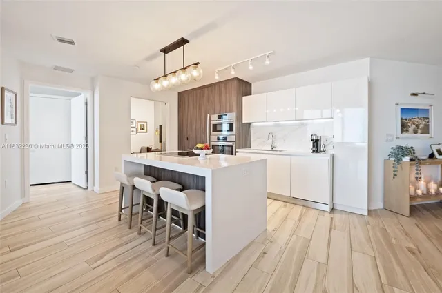 $1,300,000 | 851 Northeast 1st Avenue, Unit 2809, Miami, FL 33132