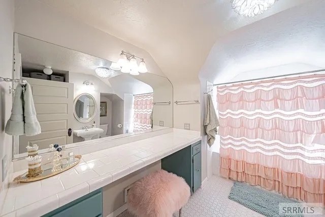 $685,000 | 173 North Placer Avenue, Idaho Falls, ID 83402