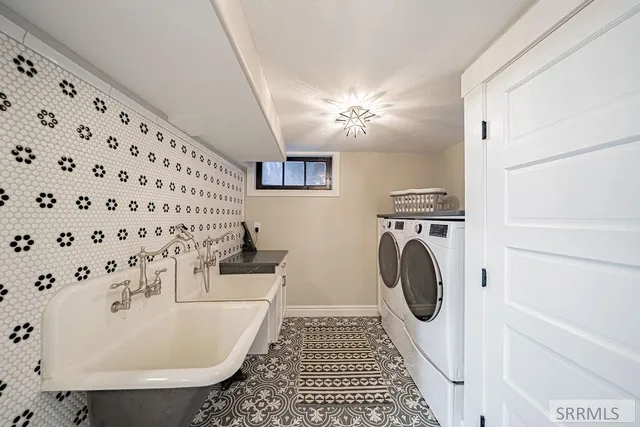 $685,000 | 173 North Placer Avenue, Idaho Falls, ID 83402