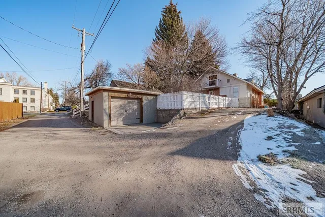 $685,000 | 173 North Placer Avenue, Idaho Falls, ID 83402