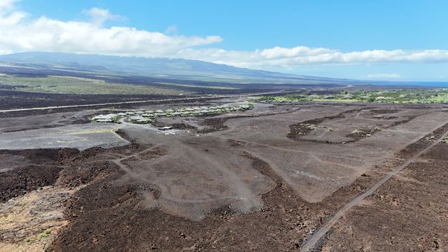 a view of a sky view