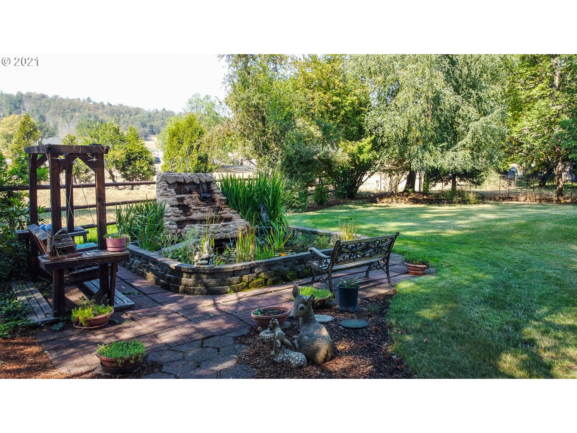 252 Forest Road Myrtle Creek, OR 97457 - Photo 11 of 32 Gallery Image 11