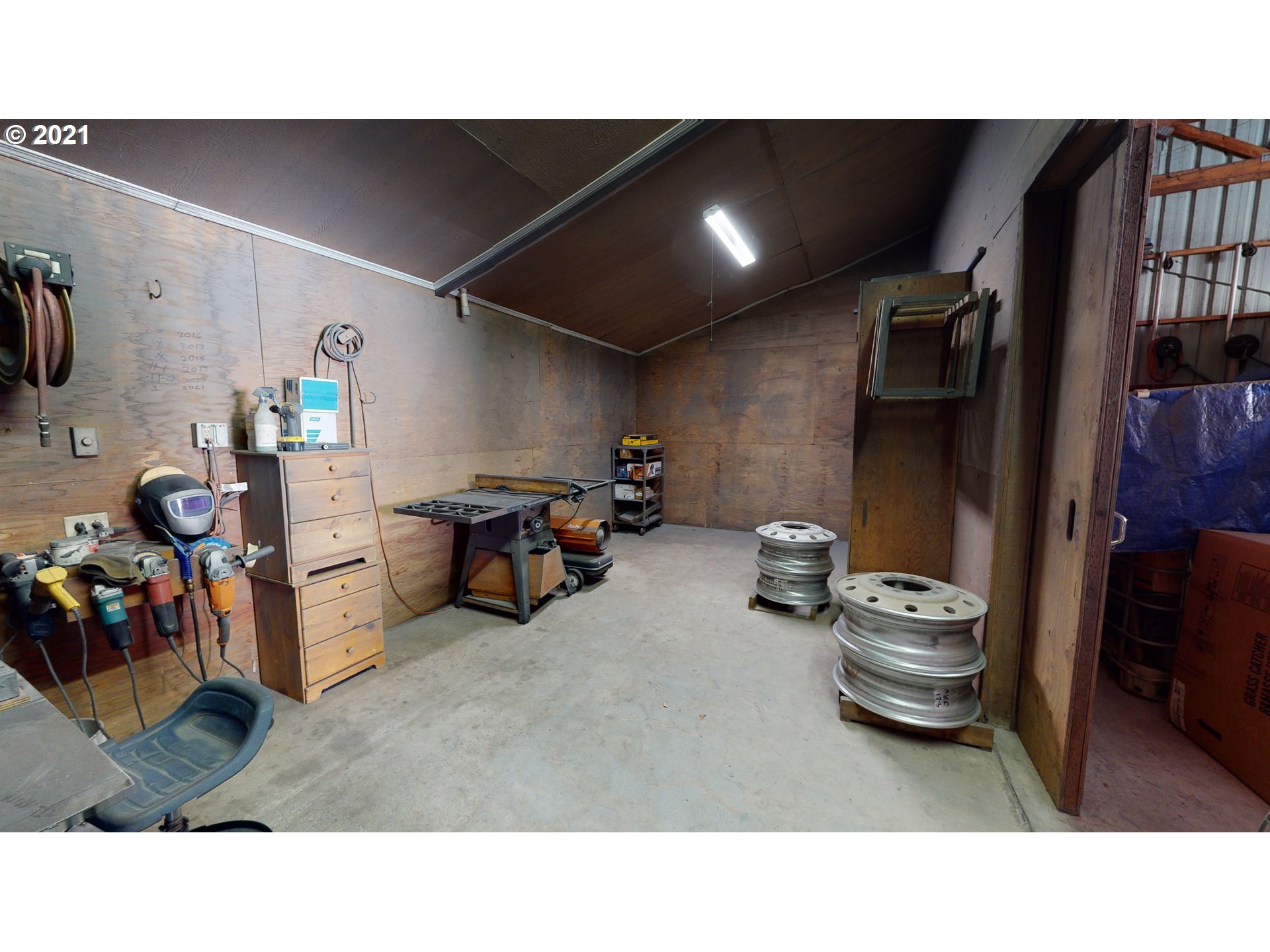 252 Forest Road Myrtle Creek, OR 97457 - Photo 26 of 32 Gallery Image 26